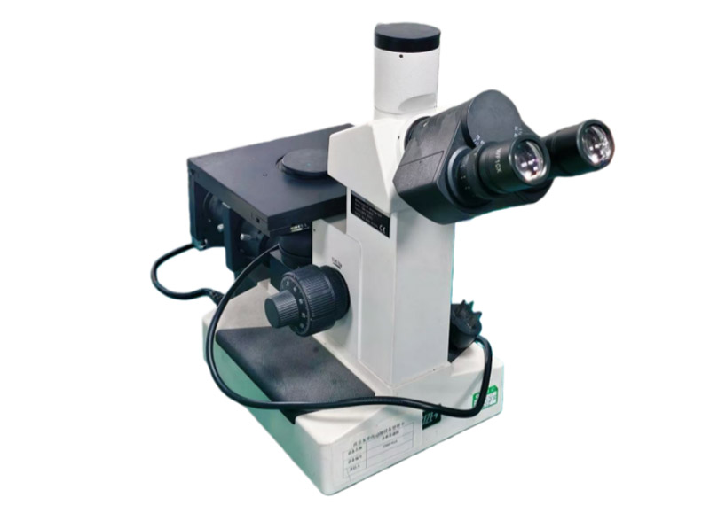金相显微镜